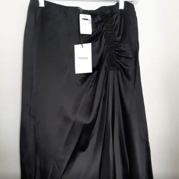 Theory😍NWT stretch silk skirt orig.$440 +tx! - Picture 3 of 4